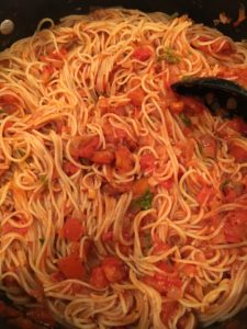 ANGEL HAIR PASTA SPICY IN PAN MIXING